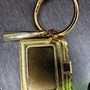 Wallet keychain bangle bracelet